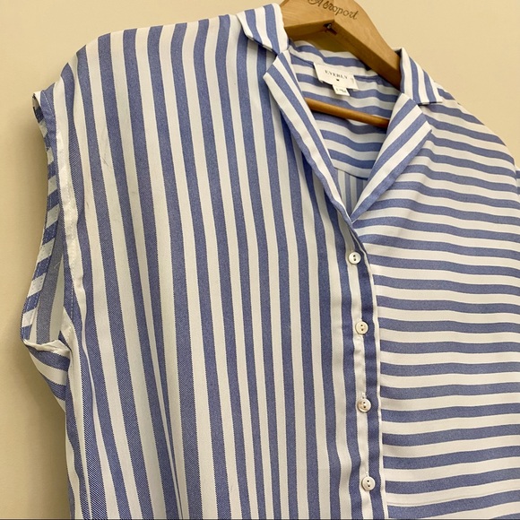 EVERLY Boxy Blue White Striped Shorts Sleeve Button Up Blouse Women’s Small - Picture 5 of 8
